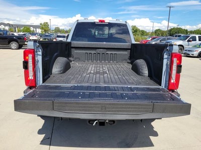 2027 Ford F-350 Lariat DRW