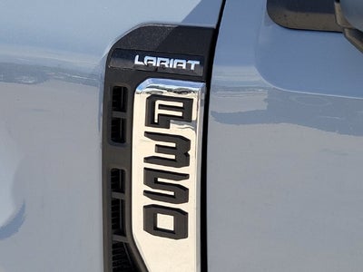 2027 Ford F-350 Lariat DRW