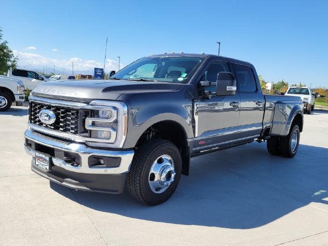 2027 Ford F-350 Lariat DRW