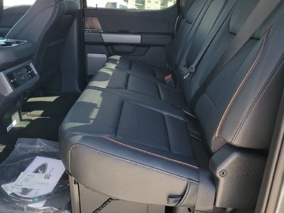 2027 Ford F-350 Lariat DRW