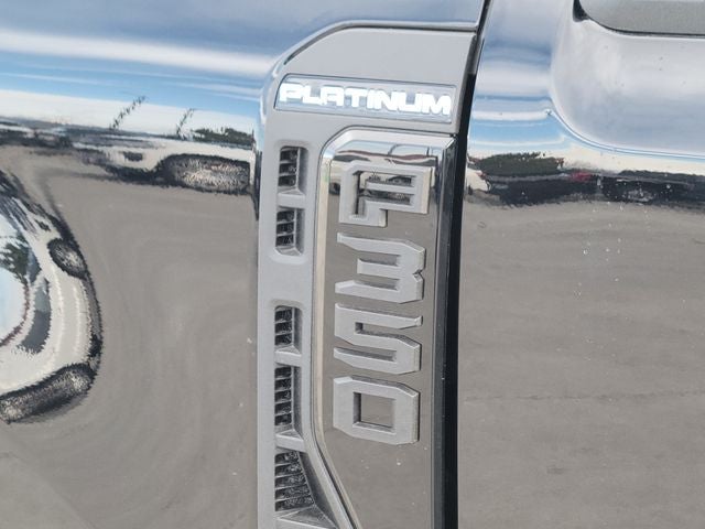 2026 Ford F-350SD Platinum DRW