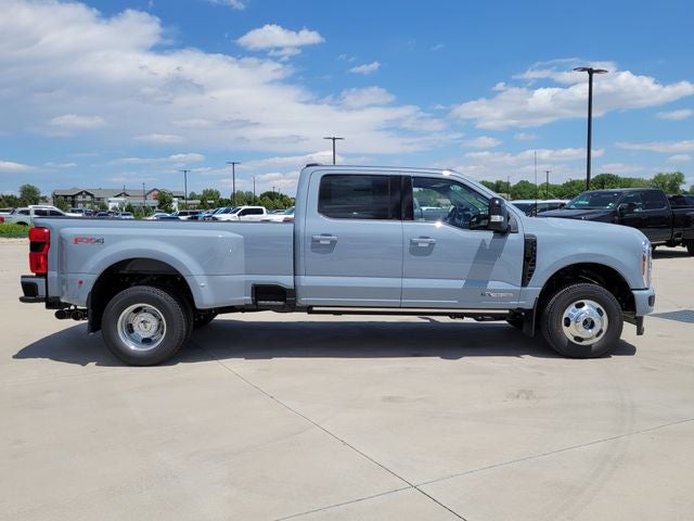 2026 Ford F-350SD Platinum DRW