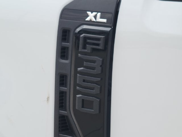 2027 Ford F-350 XL