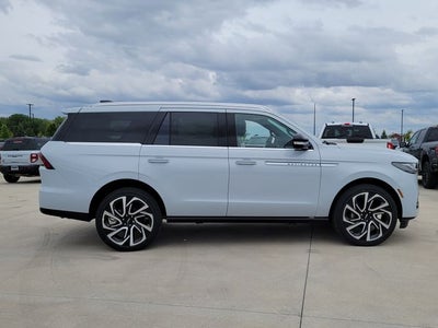2026 Lincoln Navigator Reserve
