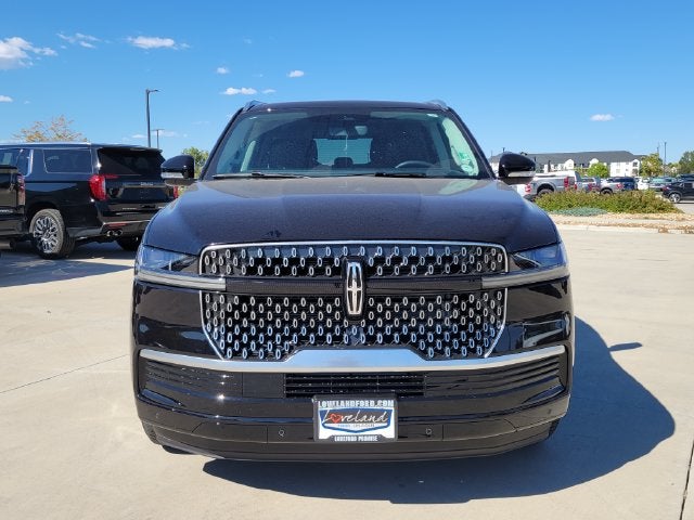 2027 Lincoln Navigator Reserve