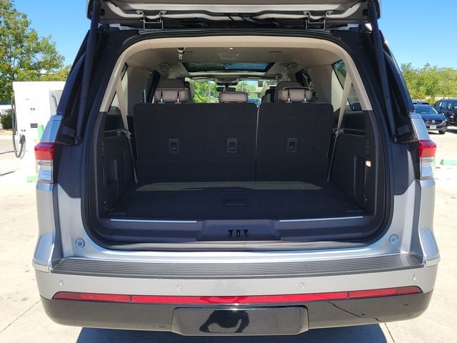 2023 Lincoln Navigator L Reserve