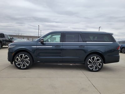 2026 Lincoln Navigator L Reserve