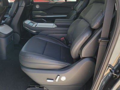 2026 Lincoln Navigator L Reserve