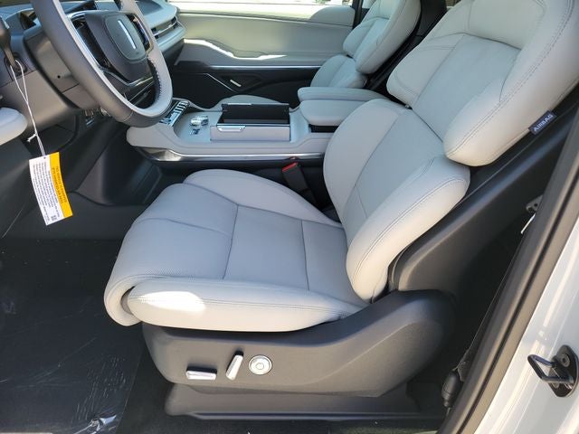 2026 Lincoln Navigator L Premiere