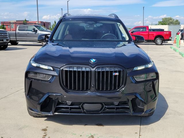 2025 BMW X7 M60i