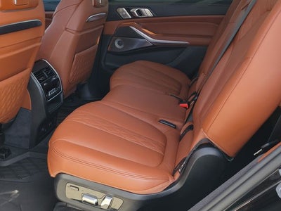 2025 BMW X7 M60i