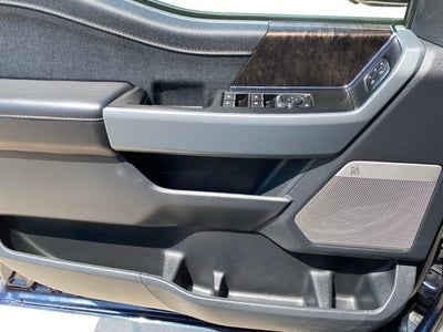 2023 Ford F-150 Lightning LARIAT