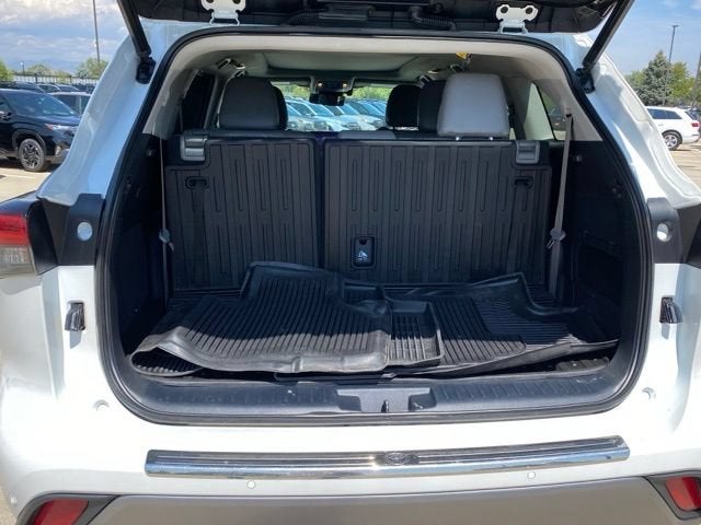 2023 Toyota Highlander Platinum