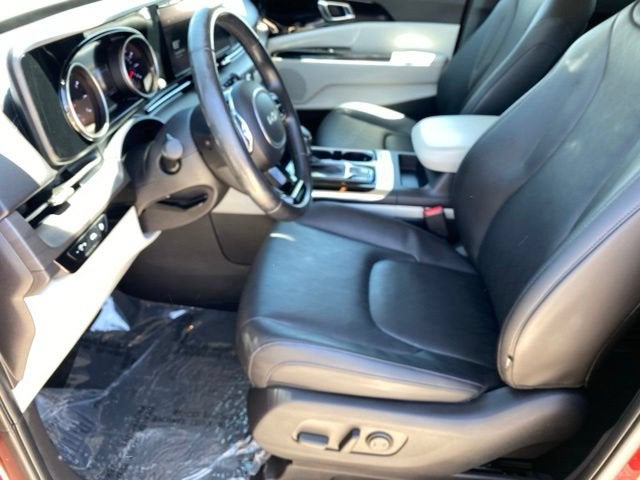 2022 Kia Carnival EX