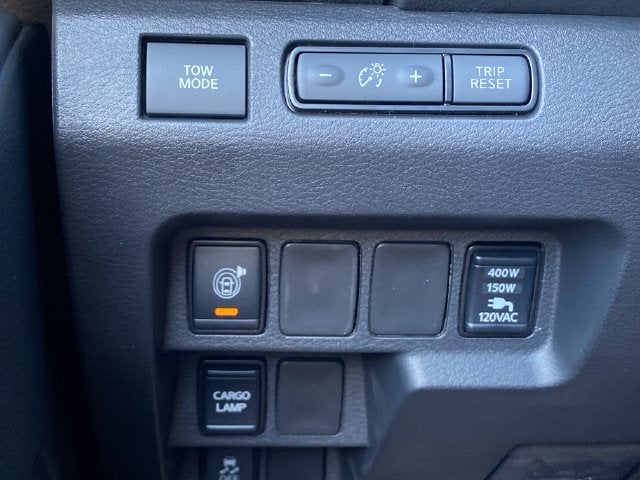 2027 Nissan Frontier SV