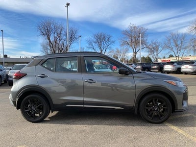 2023 Nissan Kicks SR