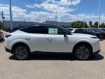 2025 Nissan Murano SL