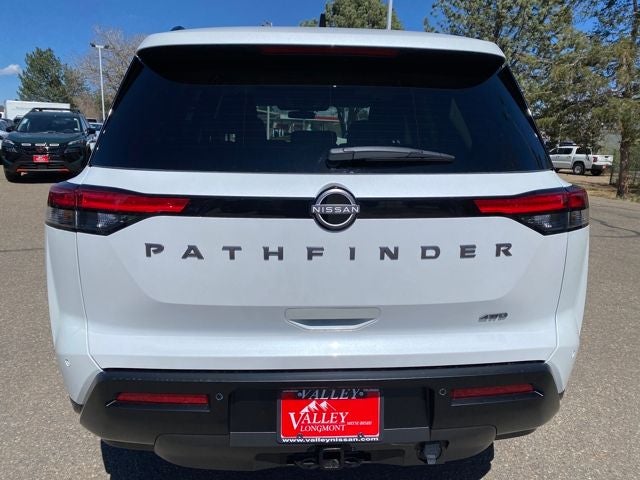 2026 Nissan Pathfinder SV