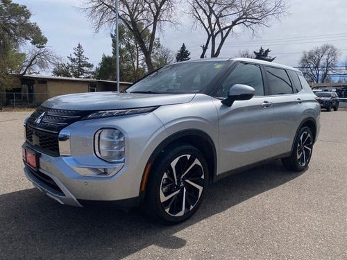 2024 Mitsubishi Outlander Base