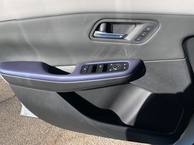 2026 Nissan Leaf PLATINUM+