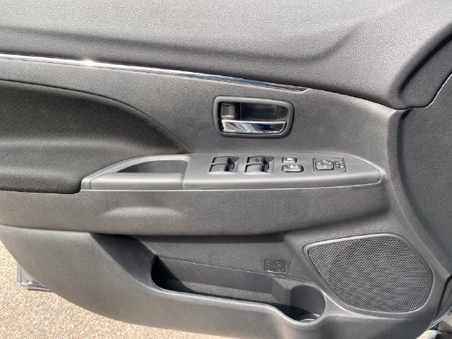 2027 Mitsubishi Outlander Sport Base