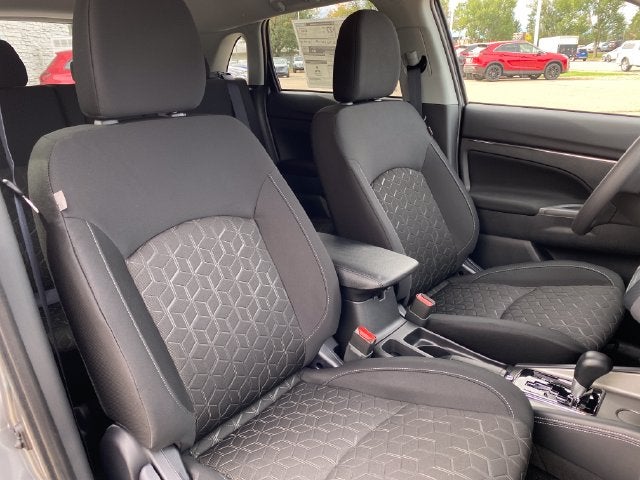 2027 Mitsubishi Outlander Sport Base