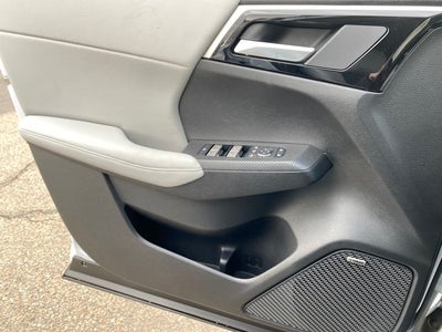 2026 Mitsubishi Outlander Base