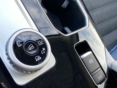 2026 Mitsubishi Outlander Base