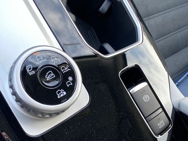 2026 Mitsubishi Outlander Base