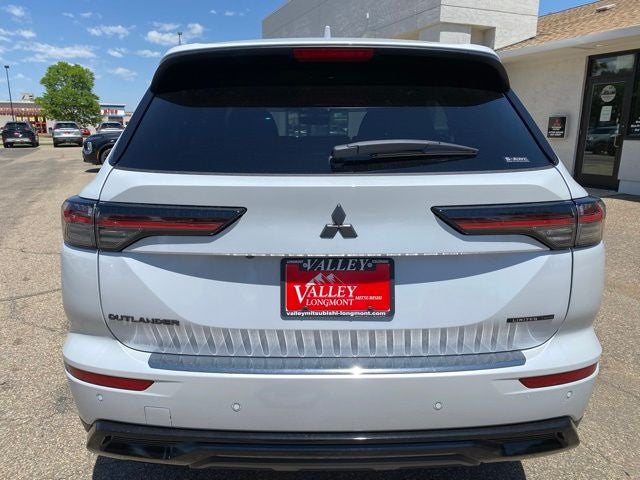 2026 Mitsubishi Outlander LE