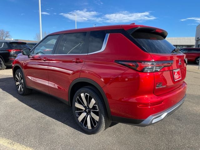 2026 Mitsubishi Outlander SE