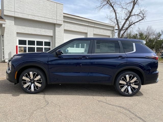 2026 Mitsubishi Outlander SE