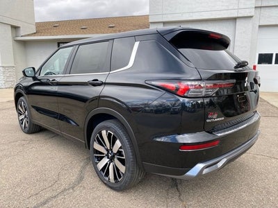 2026 Mitsubishi Outlander SE