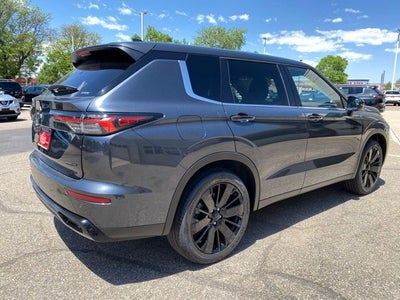 2026 Mitsubishi Outlander LE