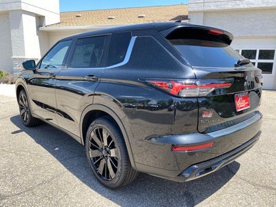 2026 Mitsubishi Outlander LE