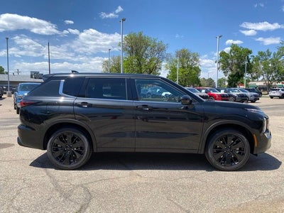 2026 Mitsubishi Outlander LE