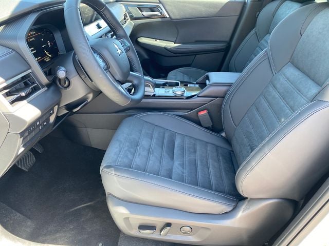 2026 Mitsubishi Outlander PHEV SE
