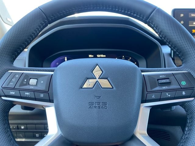 2026 Mitsubishi Outlander PHEV SE