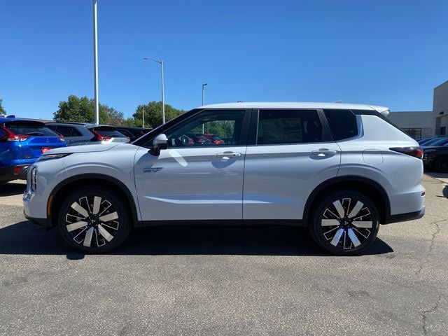 2026 Mitsubishi Outlander PHEV SE