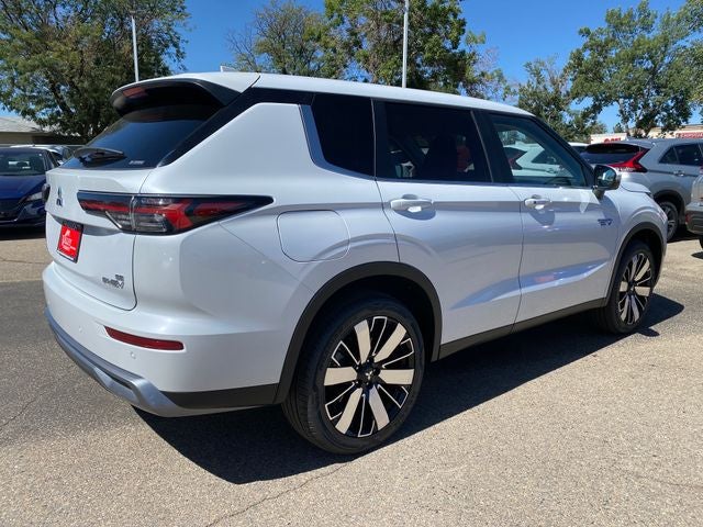 2026 Mitsubishi Outlander PHEV SE
