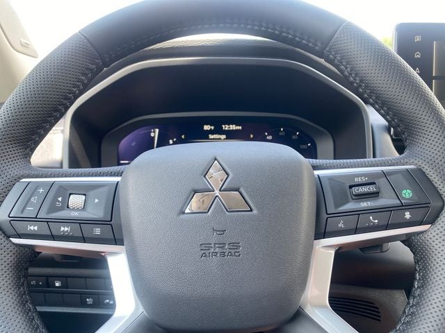 2026 Mitsubishi Outlander PHEV SE