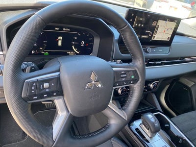 2026 Mitsubishi Outlander PHEV SE