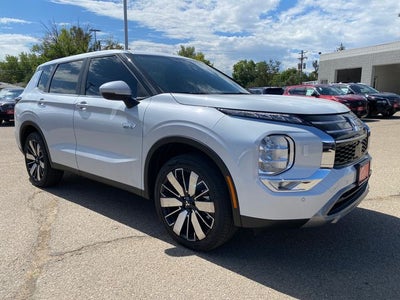 2026 Mitsubishi Outlander PHEV SE