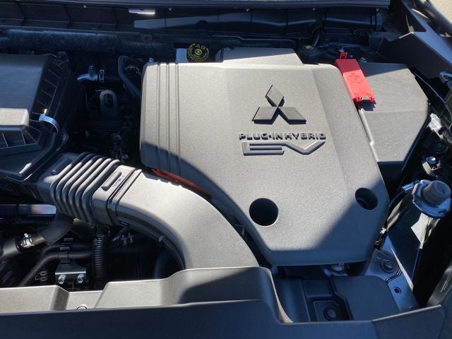 2025 Mitsubishi Outlander PHEV SE