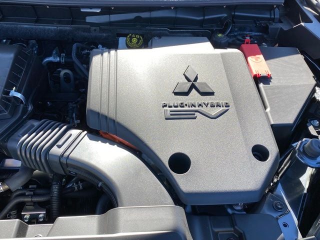 2025 Mitsubishi Outlander PHEV SE