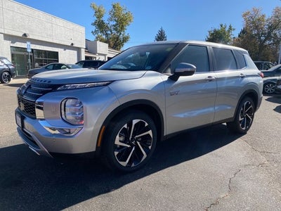 2025 Mitsubishi Outlander PHEV SE