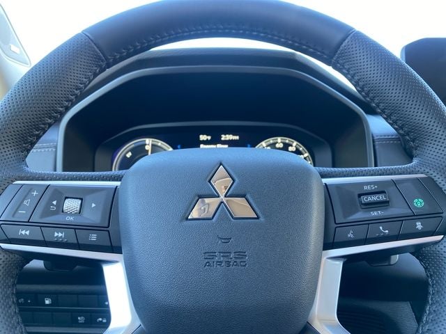 2025 Mitsubishi Outlander PHEV SE