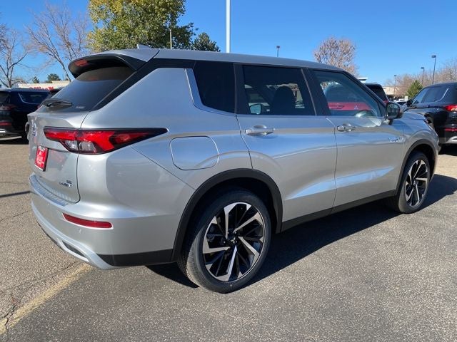 2025 Mitsubishi Outlander PHEV SE