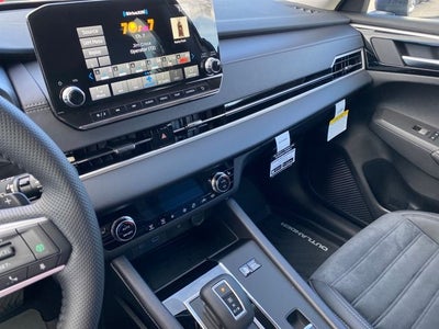 2025 Mitsubishi Outlander PHEV SE