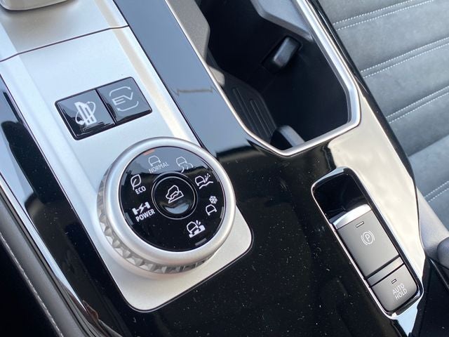 2026 Mitsubishi Outlander PHEV SE